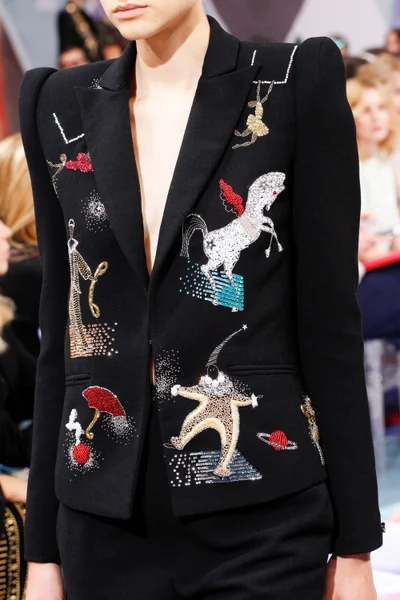 Look 38
